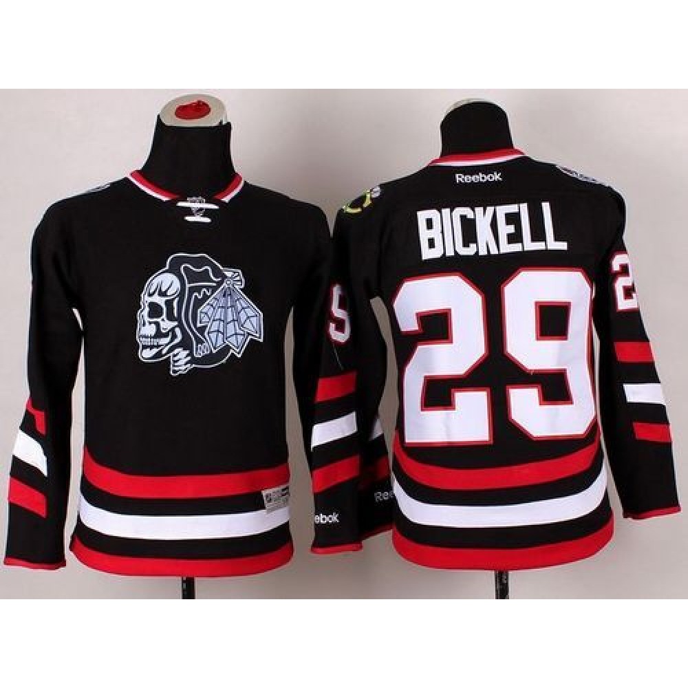 Blackhawks_29_Bryan_Bickell_Black_White_Skull__2014_Stadium_Series_Stitched_Youth_NHL_Jersey_H8mezio7w.jpg